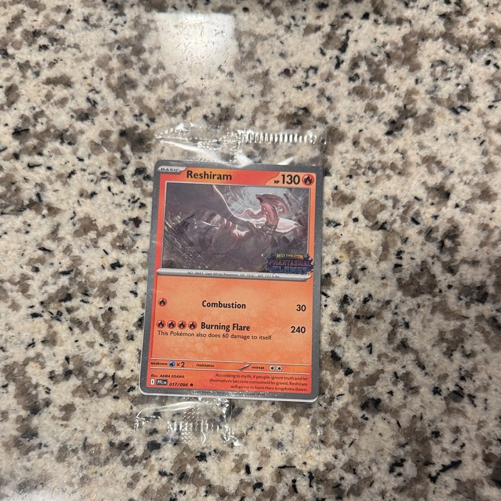 Pokemon Trading Card - Reshiram - Red and Black